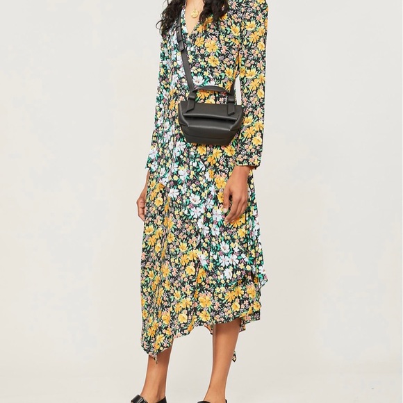 Maje Dresses & Skirts - Maje floral dress